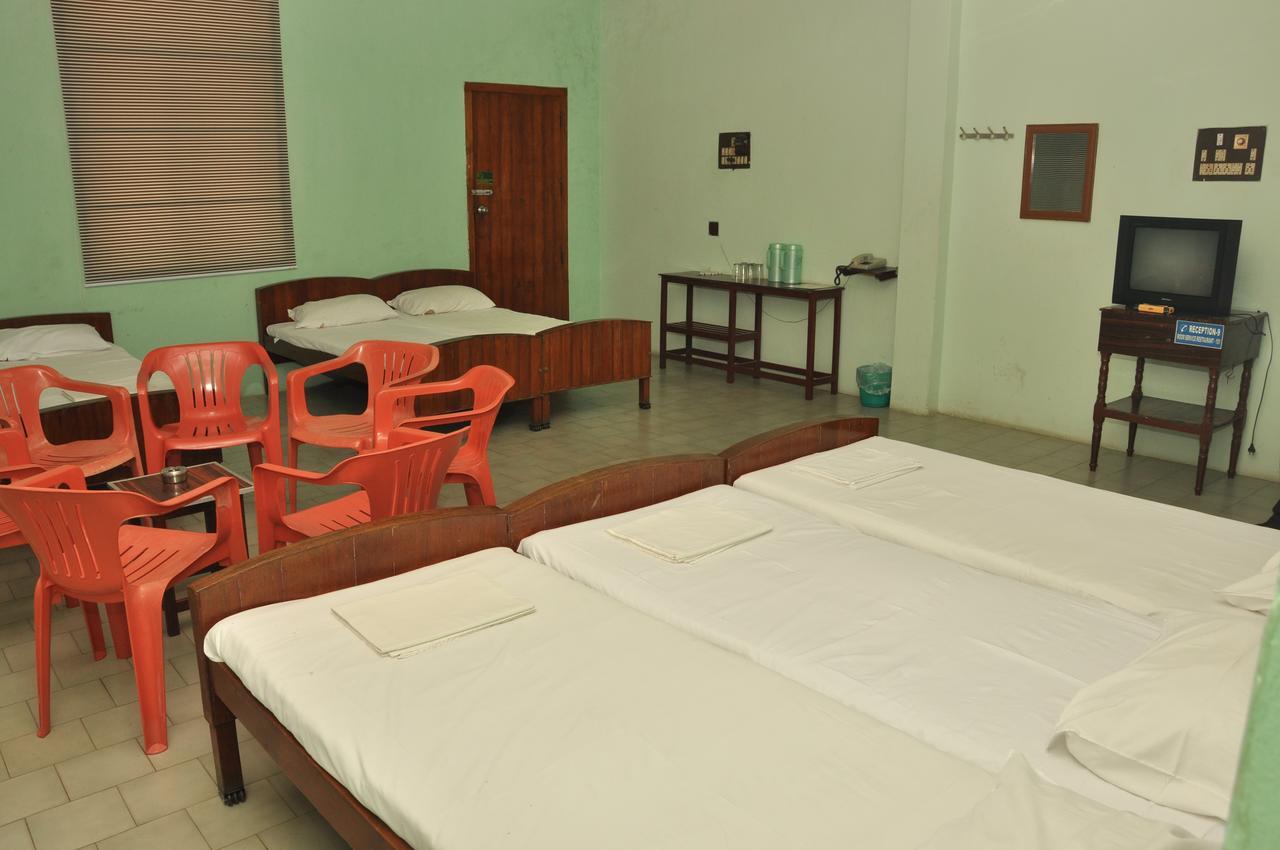 Hotel Valli Танджавур Экстерьер фото